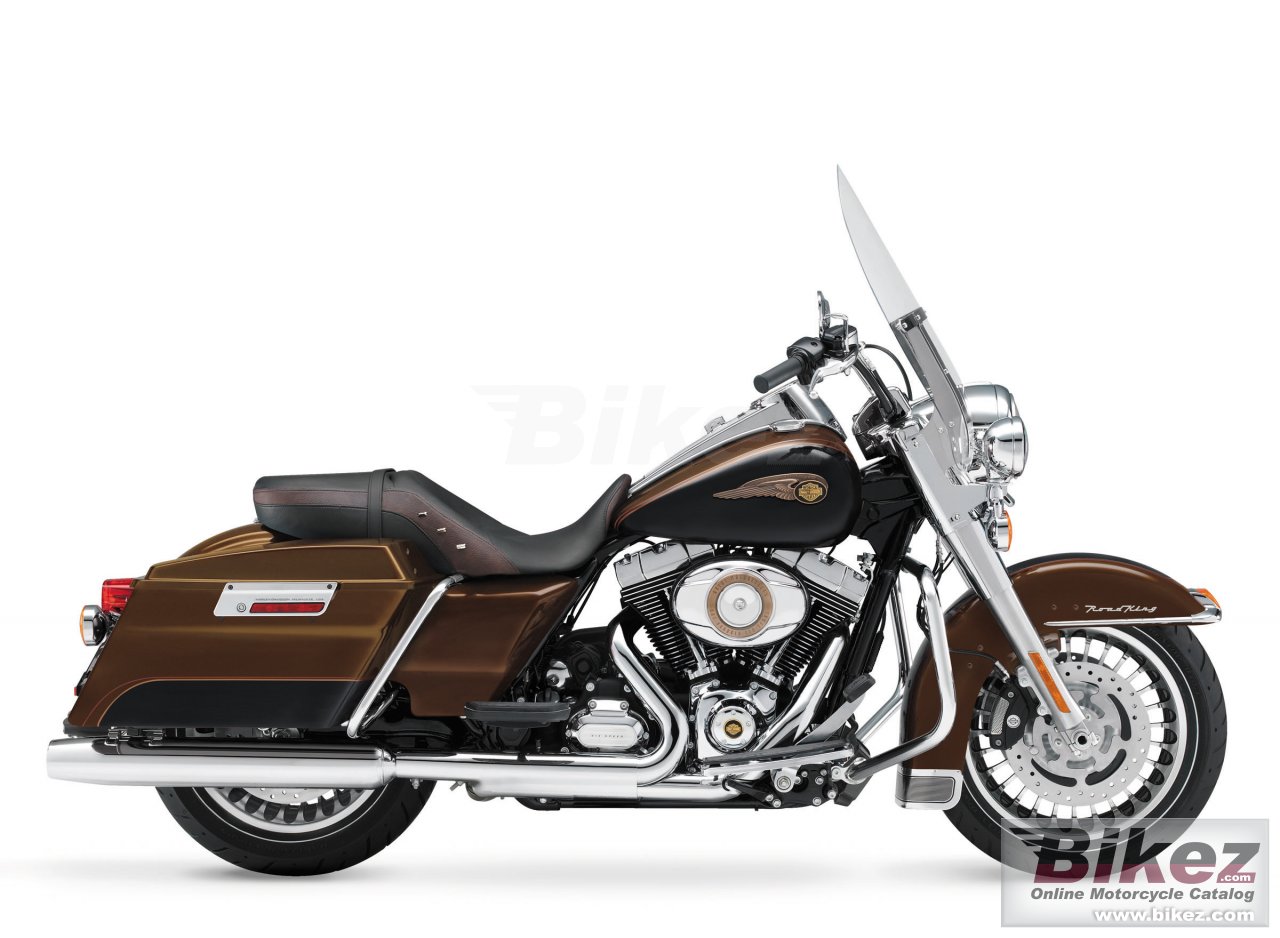Big Harley-Davidson road king 110th anniversary picture and wallpaper from Bikez.com